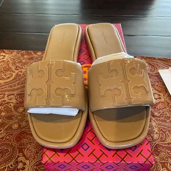 TORY BURCH DOUBLE T SPORT SLIDE SANDAL almond flour ,SZ worn once